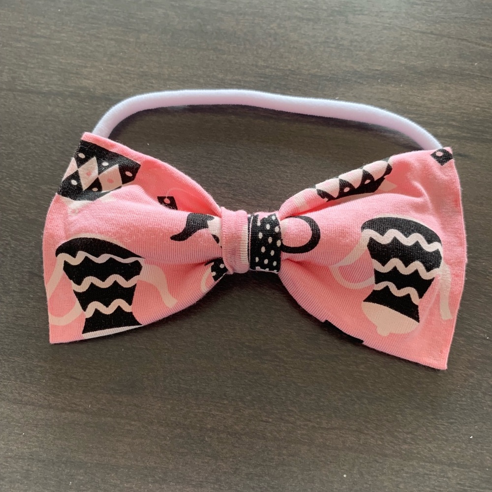 Custom Kickee Bow-Teapots